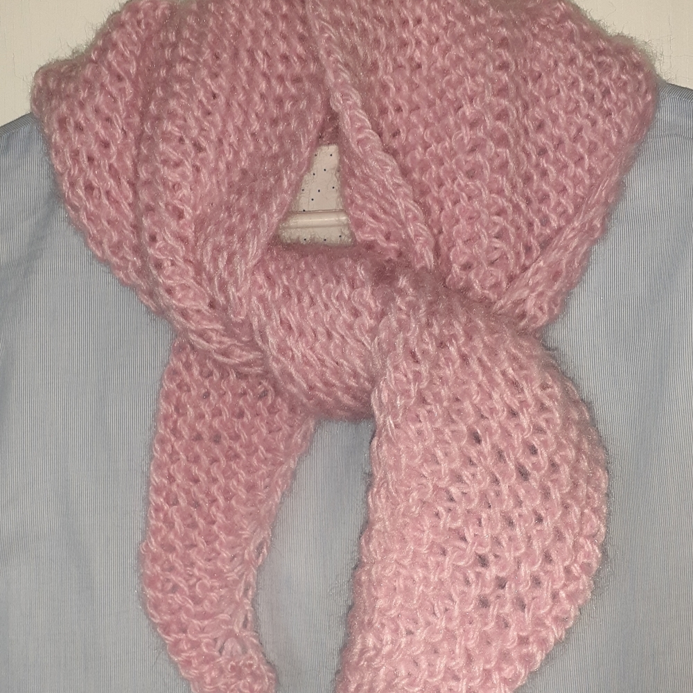 Triangle handmade scarf